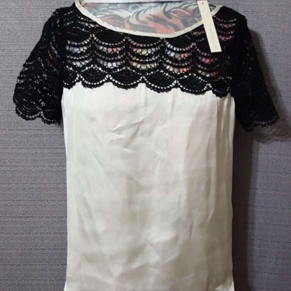 5/$25! Lauren Conrad Short Sleeve Satin Blouse